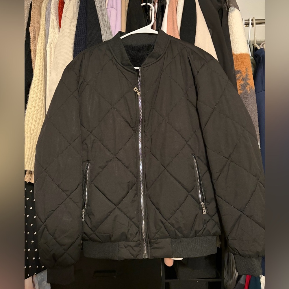 Men's Black Quilted Bomber Jacket